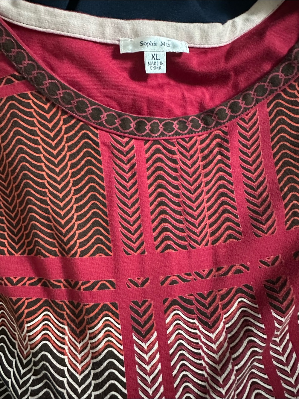 Sophie Max Sleeveless Shift Dress in Wine, Black & White Geometric Print - Picture 11 of 12